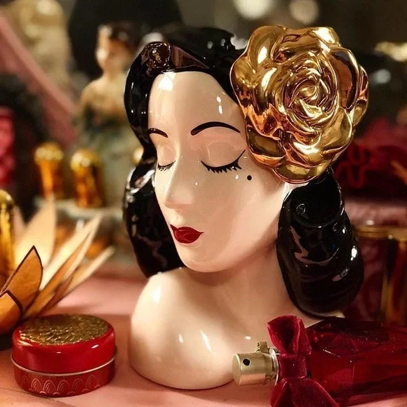 The Dita Von Teese Glamour Girl Vase (Gold) - Picture 2 of 10